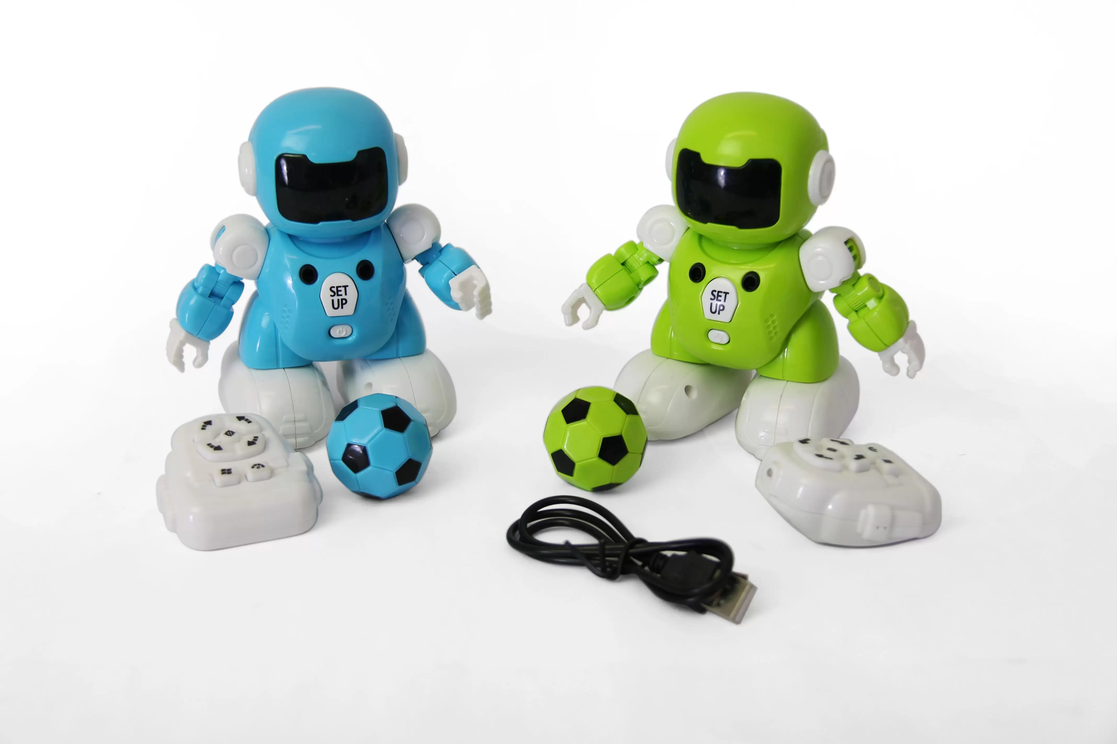 Роботы-футболисты на дистанционном управлении 967